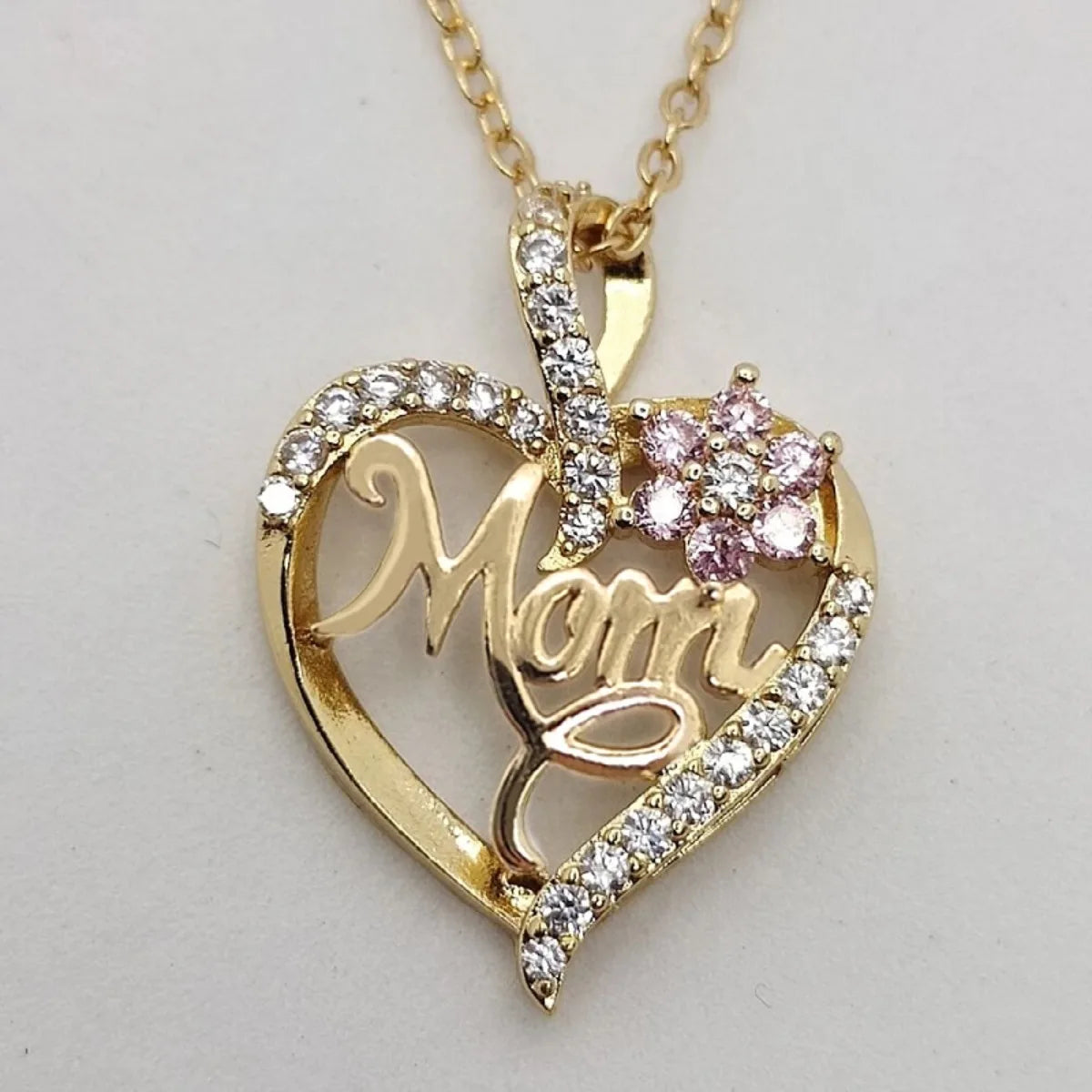 Mother's Day Necklace for Mom Luxury Trendy Craved Pendant Necklace Pink Flower Aesthetic Neck Accessories Love Jewelry