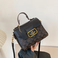 2026 Fashionable women's handbag with a vintage French design, suitable for any occasion as a shoulder or cross-body bag